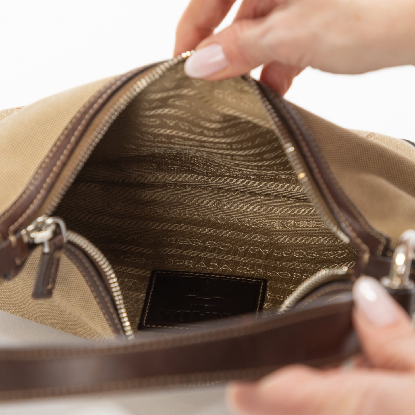 BORSA PRADA A SPALLA IN TESSUTO