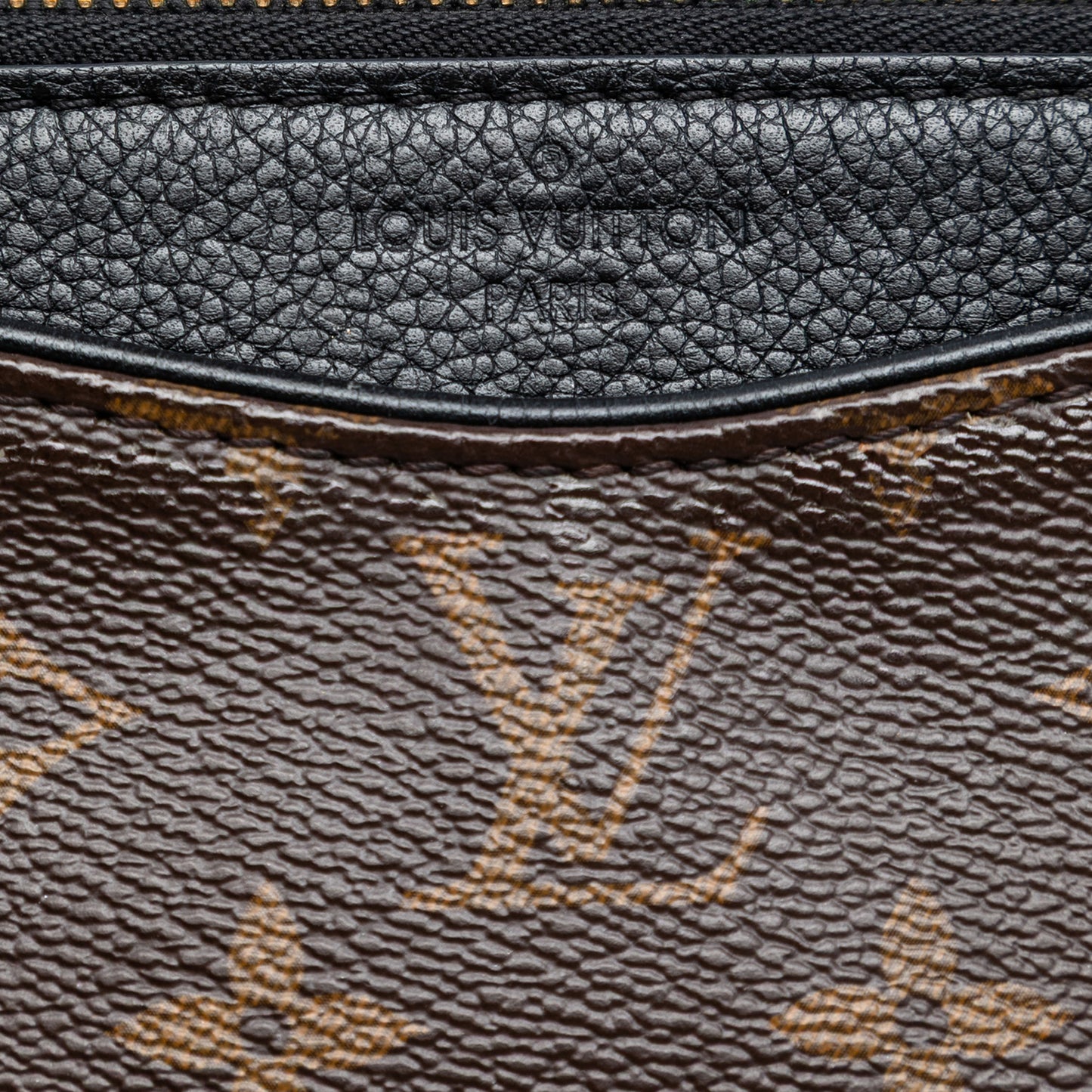 POCHETTE LOUIS VUITTON "PALLAS"