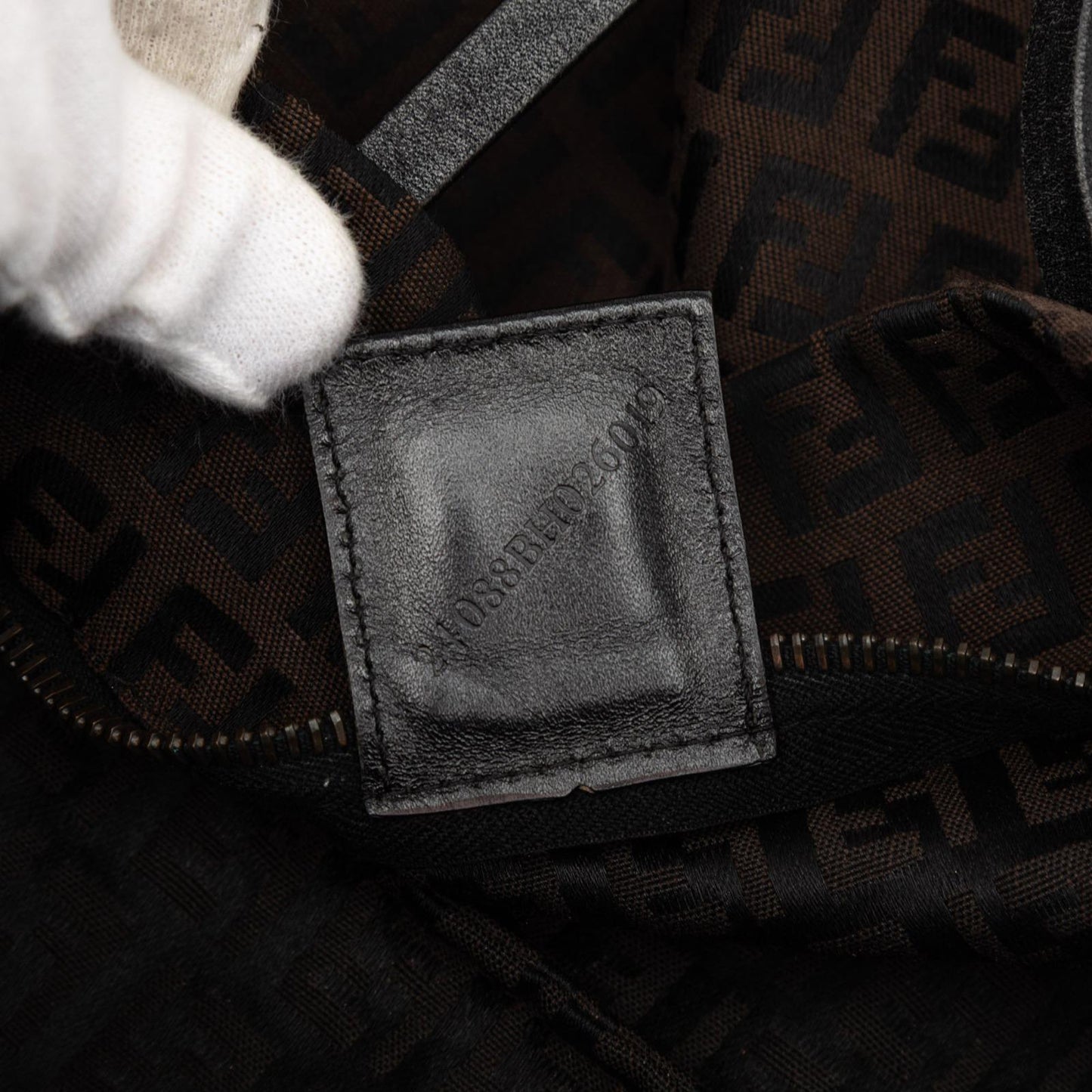 BORSA TOTE FENDI IN TELA ZUCCHINO